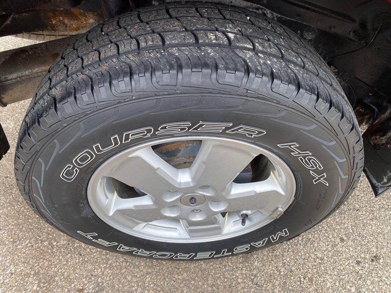 Used 2010 Ford Escape XLT FWD image 11