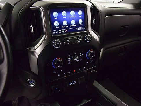 Used 2020 Chevrolet Silverado 1500 LT Trail Boss AWD/4WD image 24