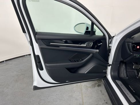 Certified 2024 Porsche Panamera 4 AWD/4WD image 14