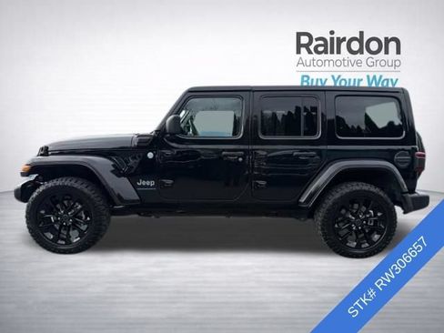 Used 2024 Jeep Wrangler Unlimited Sahara AWD/4WD image 4