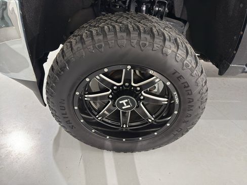 Used 2017 Chevrolet Silverado 2500 LTZ w/ Duramax Plus Package image 4