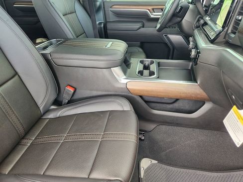 New 2026 Chevrolet Silverado 3500 High Country w/ High Country Premium Package AWD/4WD image 11