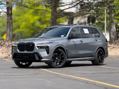 Used 2025 BMW X7 M60i AWD/4WD image 1