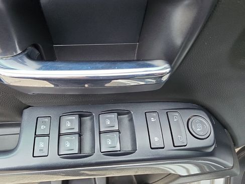 Certified 2018 Chevrolet Silverado 1500 LT w/ All Star Edition image 19