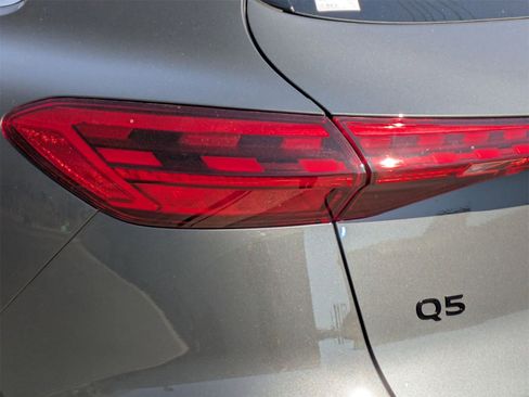 New 2025 Audi Q5 Premium Plus image 14