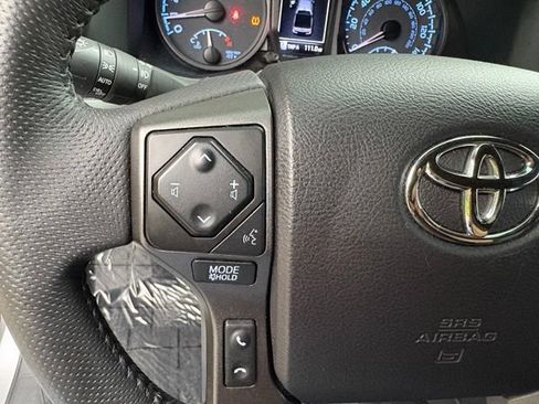 Used 2021 Toyota Tacoma TRD Off-Road w/ Technology Package AWD/4WD image 23