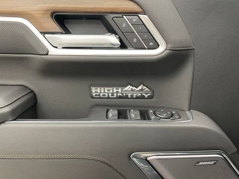 New 2026 Chevrolet Silverado 1500 High Country w/ High Country Premium Package AWD/4WD image 11