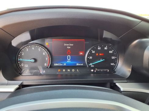 Certified 2023 Ford Explorer XLT w/ Class IV Trailer Tow Package image 19