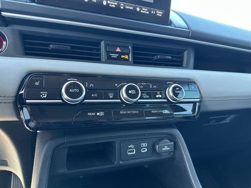 Certified 2024 Honda Pilot EX-L image 30