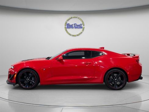 Used 2016 Chevrolet Camaro SS RWD image 2