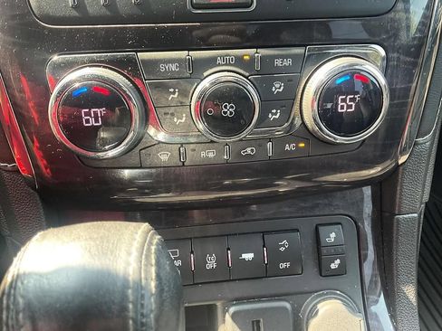Used 2017 Buick Enclave Leather w/ Enclave Sport Touring Edition AWD/4WD image 39