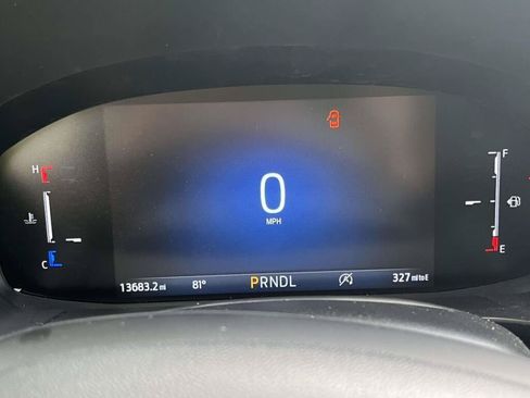 Used 2025 Ford Escape ST-Line w/ Cold Weather Package AWD/4WD image 3