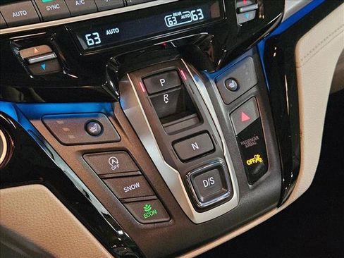 Used 2025 Honda Odyssey Touring image 12