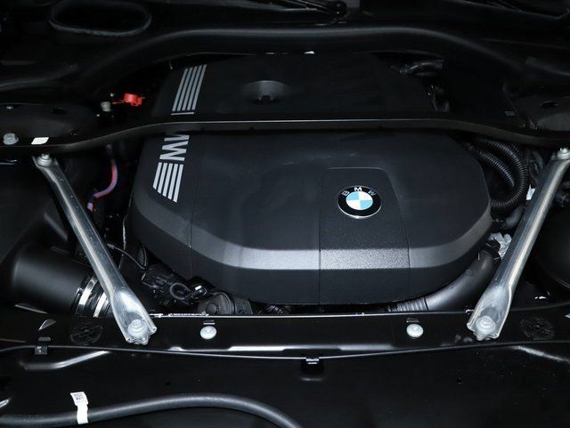 Used 2026 BMW 740i xDrive AWD/4WD image 40