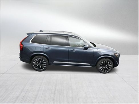New 2026 Volvo XC90 T8 Ultra w/ Protection Package Premier AWD/4WD image 18