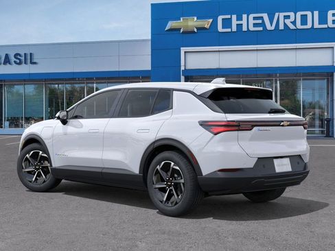 New 2026 Chevrolet Equinox EV LT FWD image 3