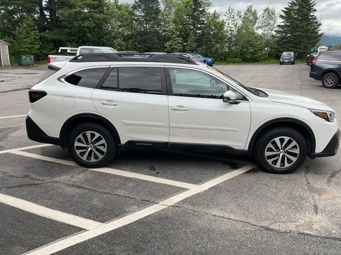 Used 2020 Subaru Outback Premium AWD/4WD image 6