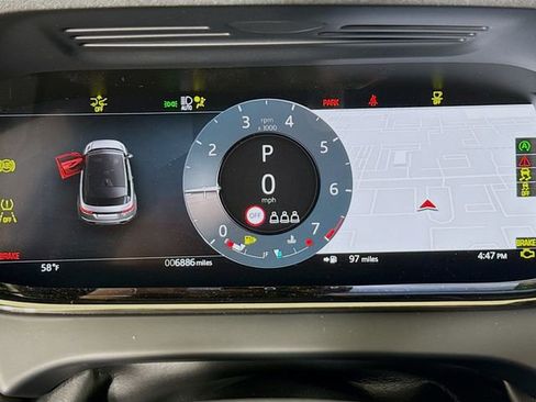 Used 2026 Land Rover Range Rover Evoque S image 12