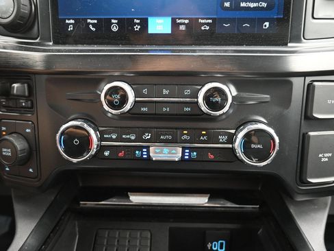 Used 2024 Ford F250 Lariat w/ Lariat Ultimate Package AWD/4WD image 17