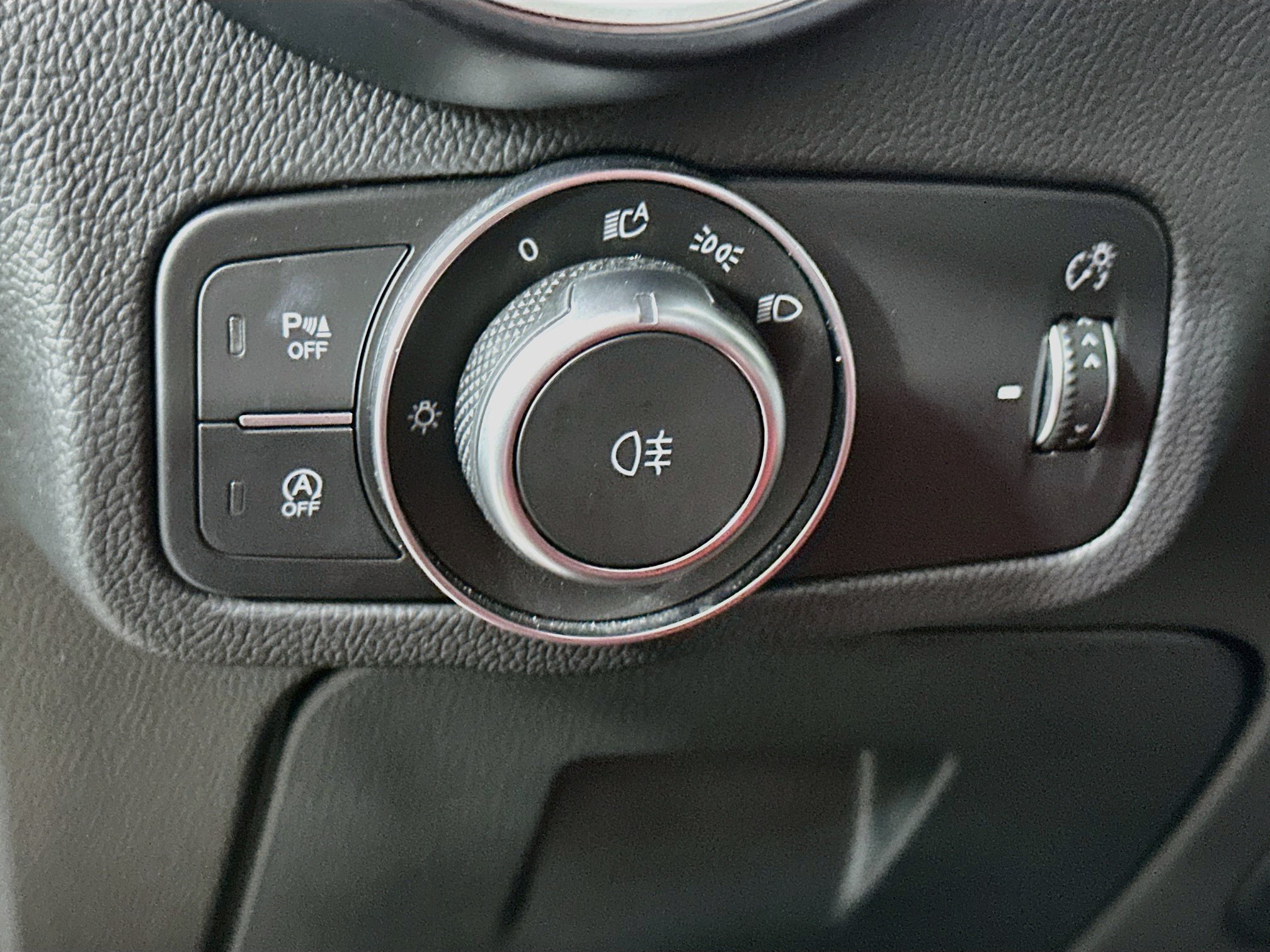 Used 2023 Alfa Romeo Stelvio Sprint RWD image 17