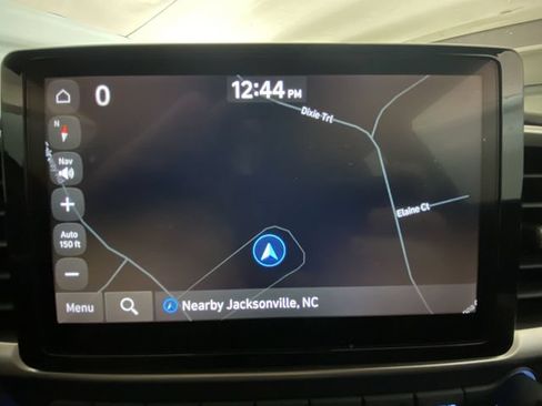 Used 2023 Hyundai Venue Limited FWD image 18