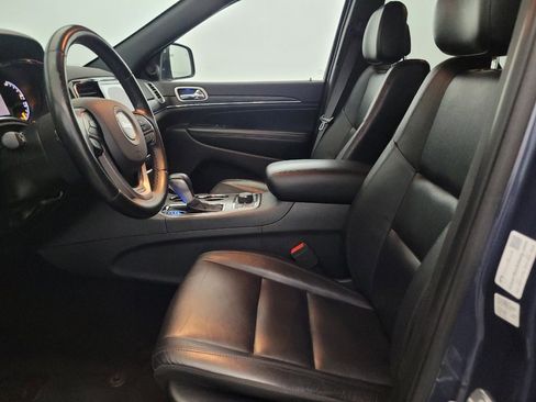 Used 2019 Jeep Grand Cherokee Limited AWD/4WD image 17