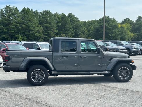 Used 2021 Jeep Gladiator Overland w/ Popular Equipment Package AWD/4WD image 7