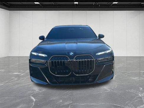 Used 2025 BMW 760i xDrive 760i xDrive image 12