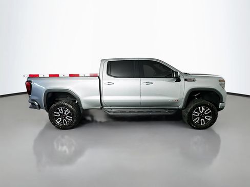 Used 2025 GMC Sierra 1500 AT4 w/ AT4 Premium Package AWD/4WD image 8