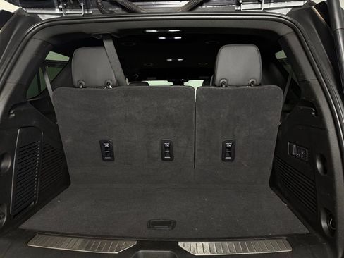 Used 2025 GMC Yukon Denali image 31