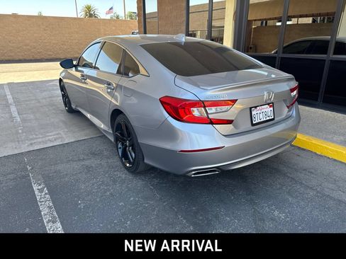 Used 2020 Honda Accord Sport image 5