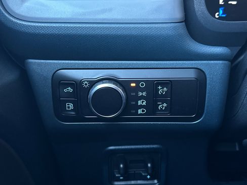 New 2025 Ford Maverick XL w/ Equipment Group 101A image 24