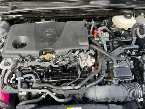 Used 2025 Toyota Camry LE image 27