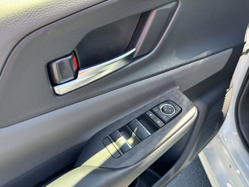 New 2026 Toyota Prius XLE FWD image 10