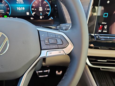 New 2026 Volkswagen Atlas SEL Premium R-Line image 19