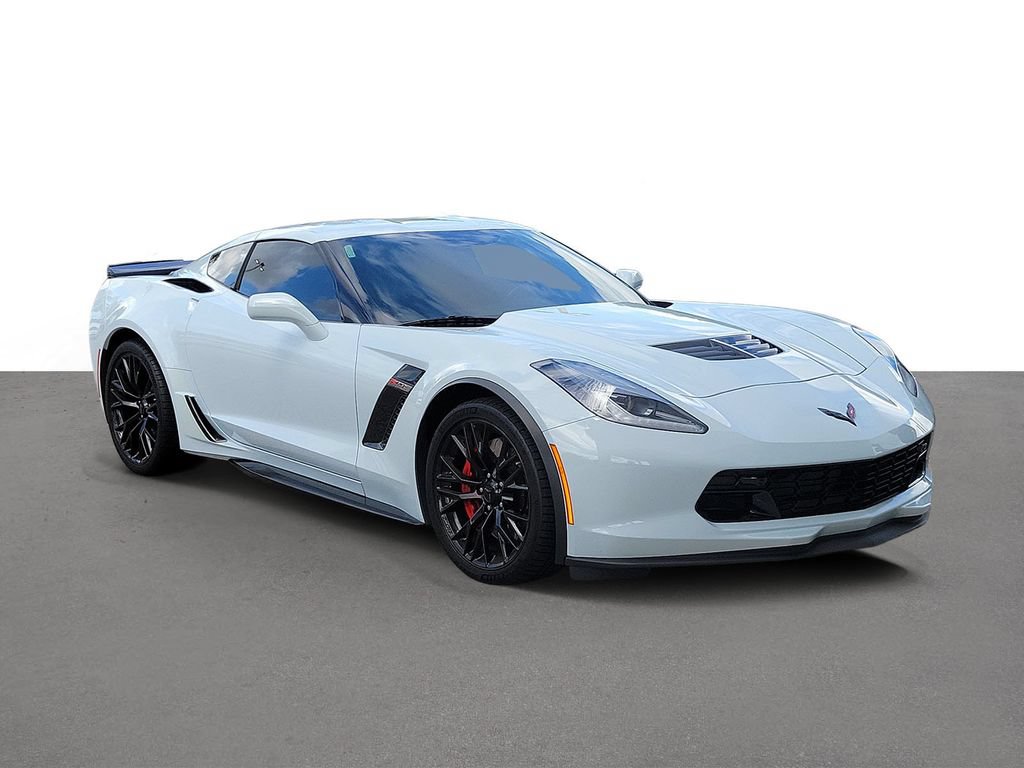 Used 2018 Chevrolet Corvette Z06 RWD image 2