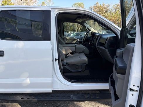 Used 2018 Ford F150 XLT image 36