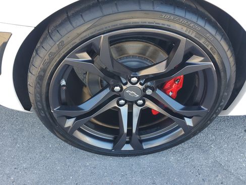 Used 2022 Chevrolet Camaro SS image 28