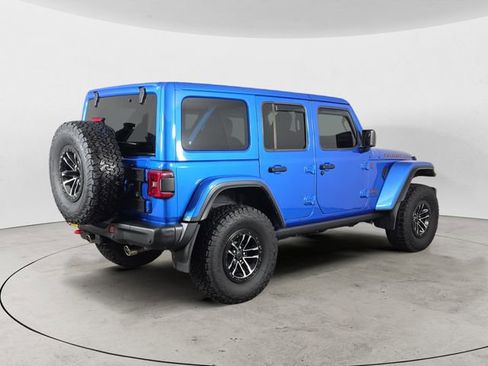 Used 2024 Jeep Wrangler Unlimited Rubicon AWD/4WD image 5