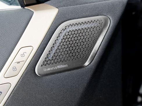 Used 2024 BMW iX M60 image 52