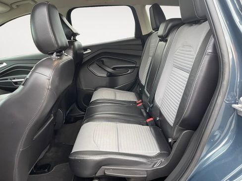 Used 2019 Ford Escape SE image 14