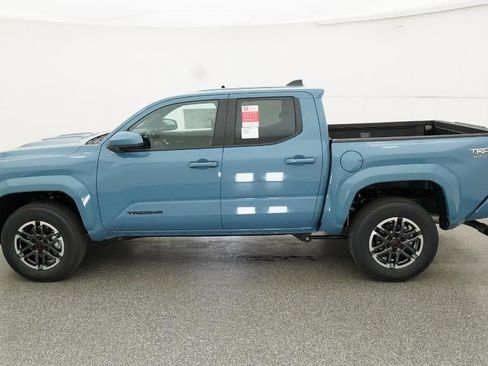 New 2026 Toyota Tacoma TRD Sport image 3