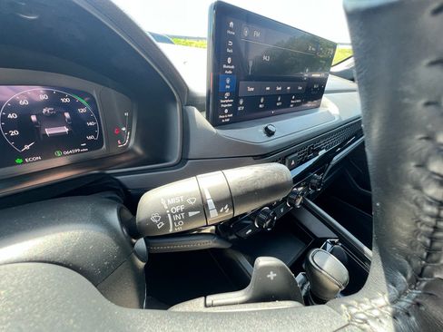 Used 2023 Honda Accord Sport image 47