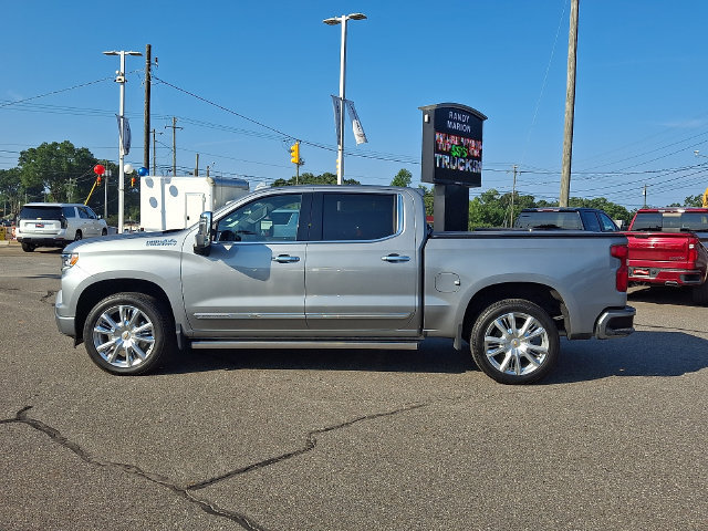 Used 2026 Chevrolet Silverado 1500 High Country w/ High Country Premium Package AWD/4WD image 7