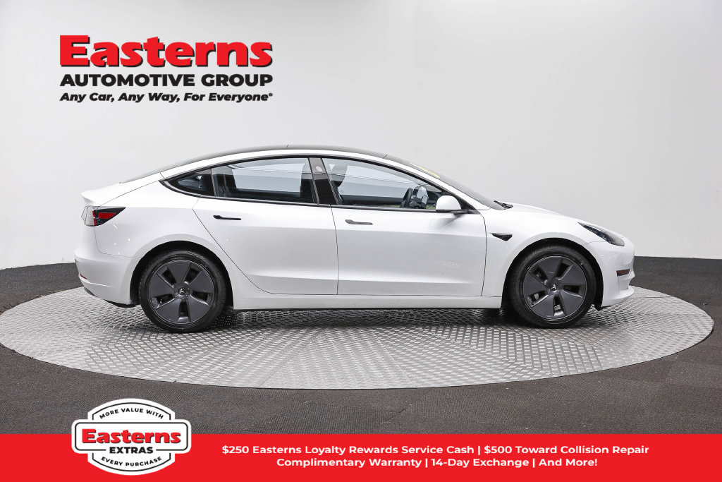 Used 2023 Tesla Model 3 Standard Range RWD image 5