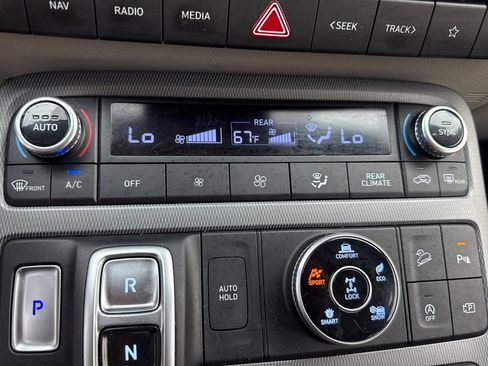 Used 2023 Hyundai Palisade Limited AWD/4WD image 28