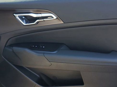 New 2026 Kia Sportage SX image 37