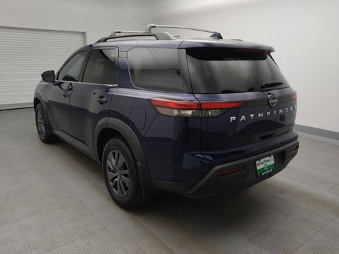 Used 2022 Nissan Pathfinder SV image 5