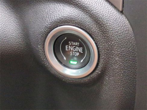 Used 2022 Chevrolet Silverado 1500 Custom image 33