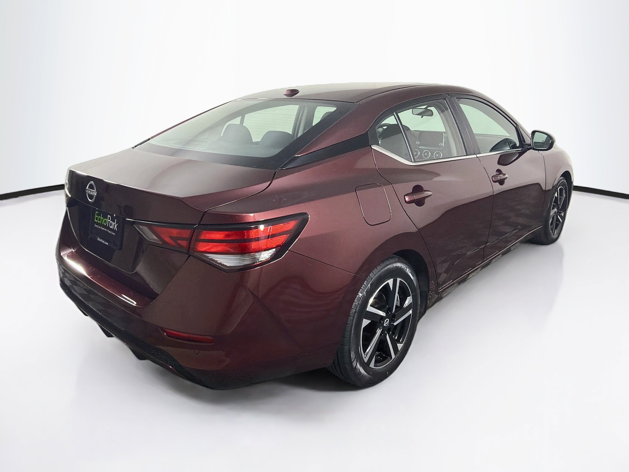 Used 2025 Nissan Sentra SV FWD image 9